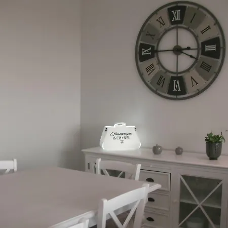 Apartment Bellevue Chez Marilla